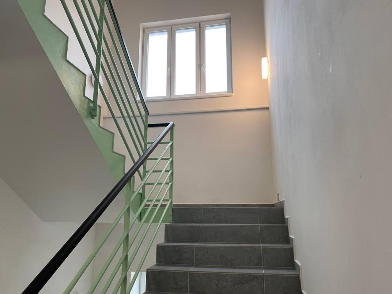 Appartamento Perla Hradce Hradec Králové Esterno foto