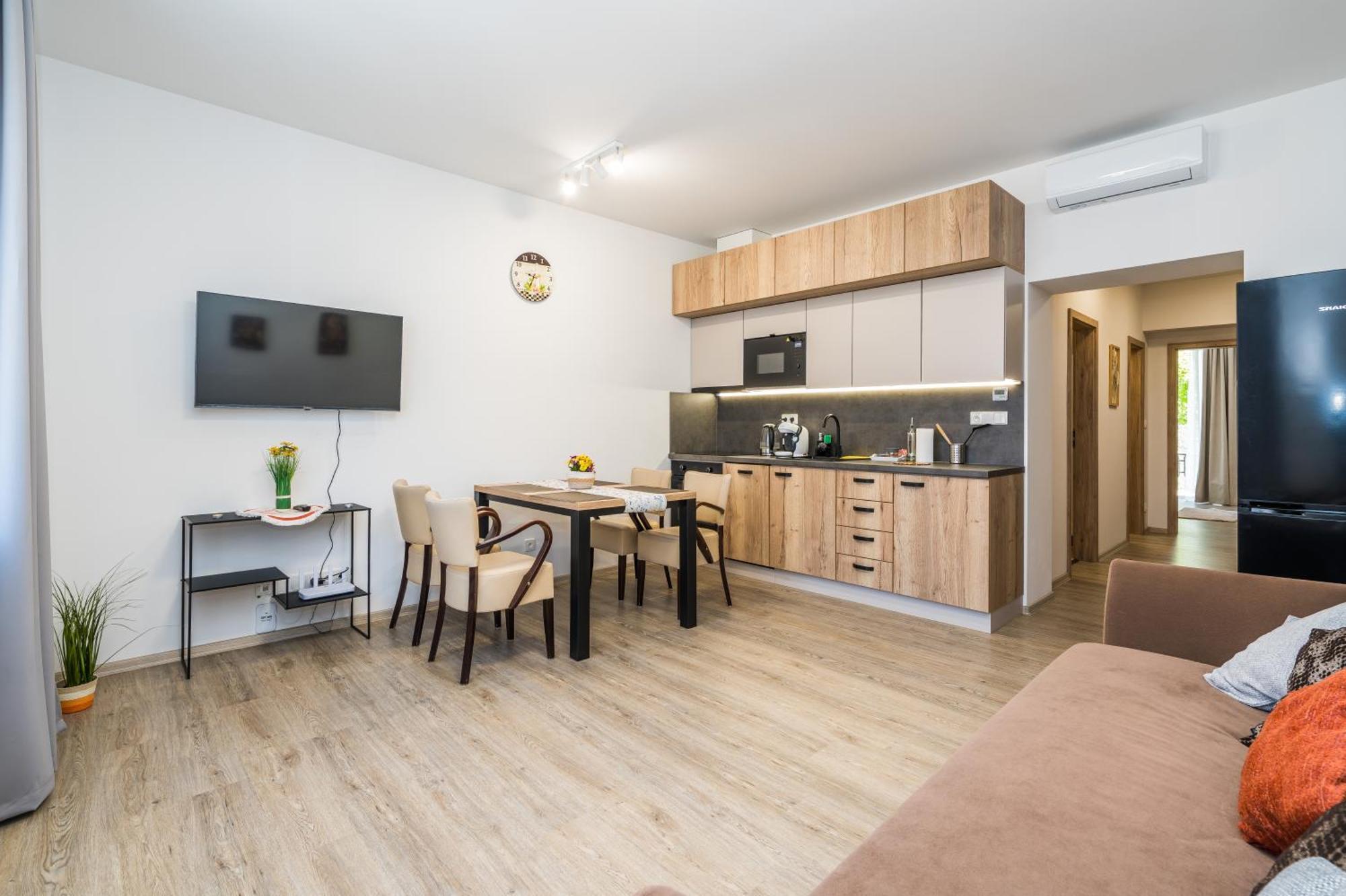 Appartamento Perla Hradce Hradec Králové Esterno foto
